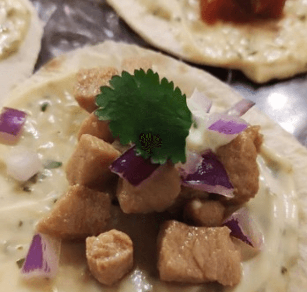 Tacos de pollo con salsa de lima