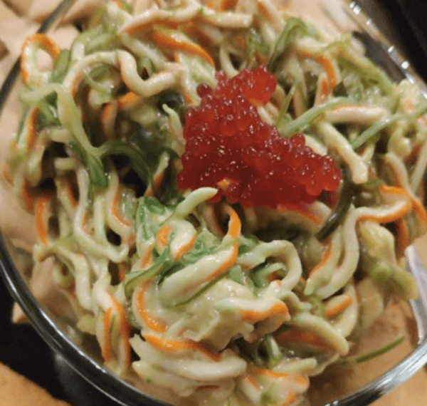 Ensalada de wakane con kimuchi