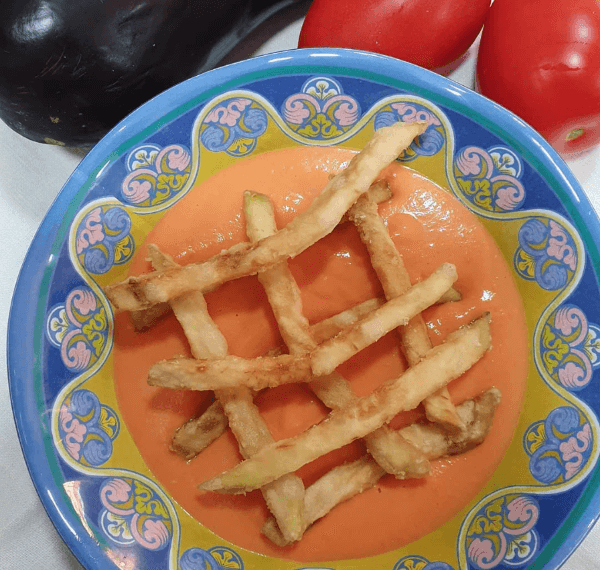 Berenjenas fritas con salmorejo