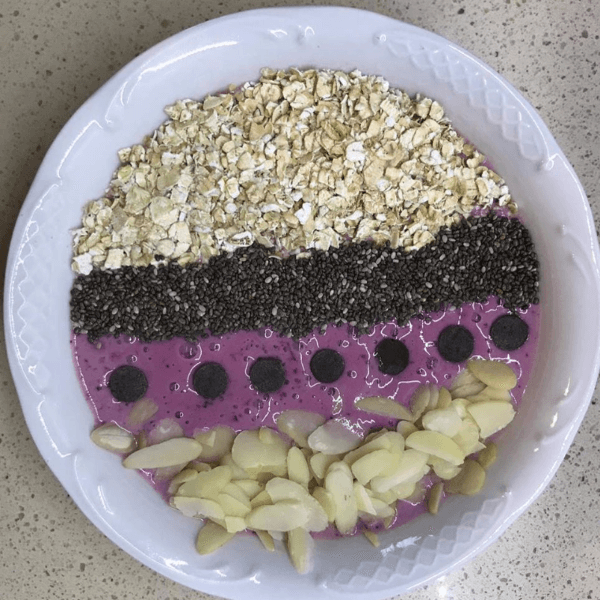 Bowl de yogur de frutos rojos