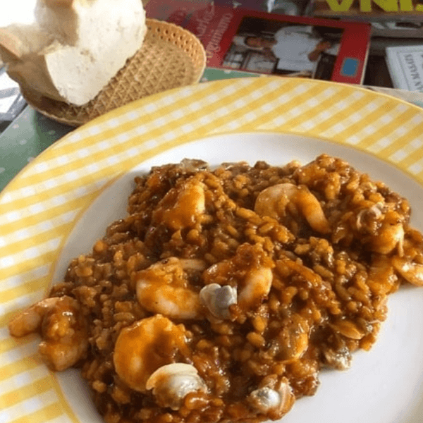 Arroz con gambas imagen destacada