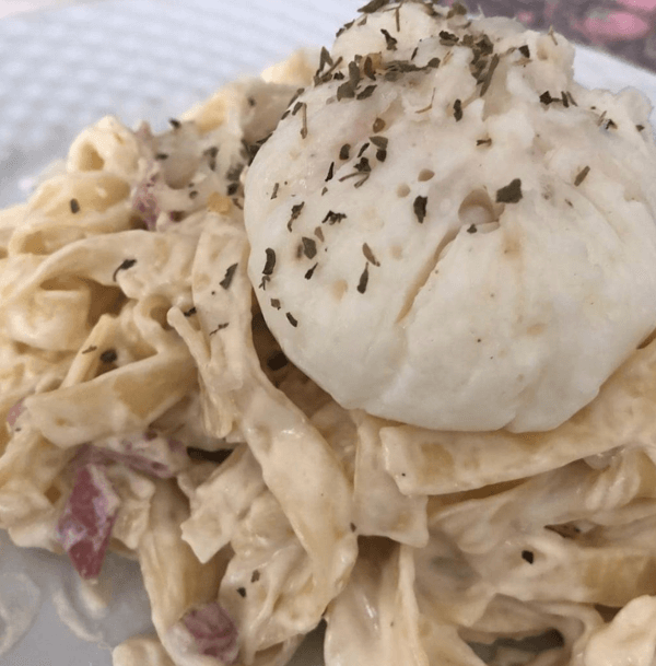 Tgliatelle a la carbonara imagen destacada