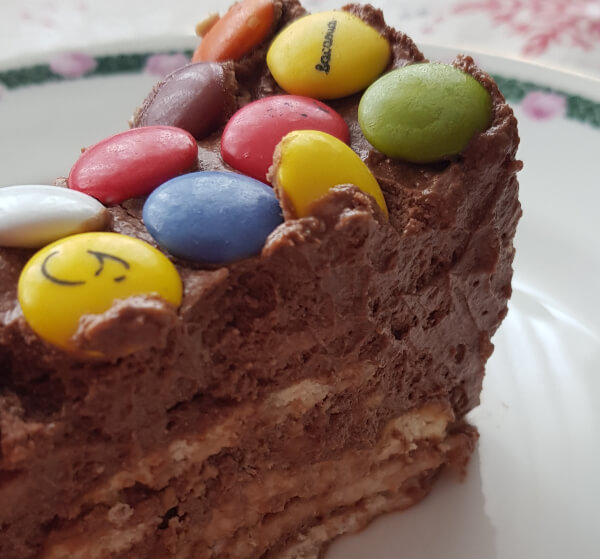 Tarta de chocolate y galletas