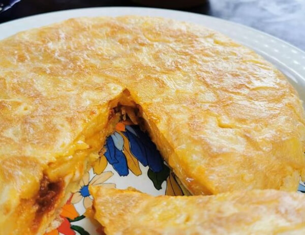 Tortilla de queso y sobrasada