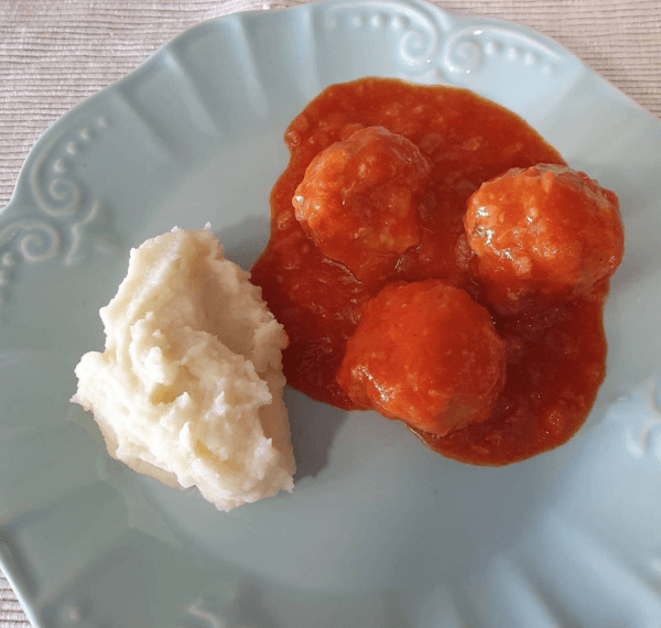 Albóndigas con salsa de piquillos